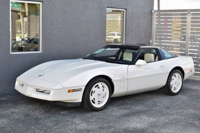 1988 Corvette 35 ème anniversaire